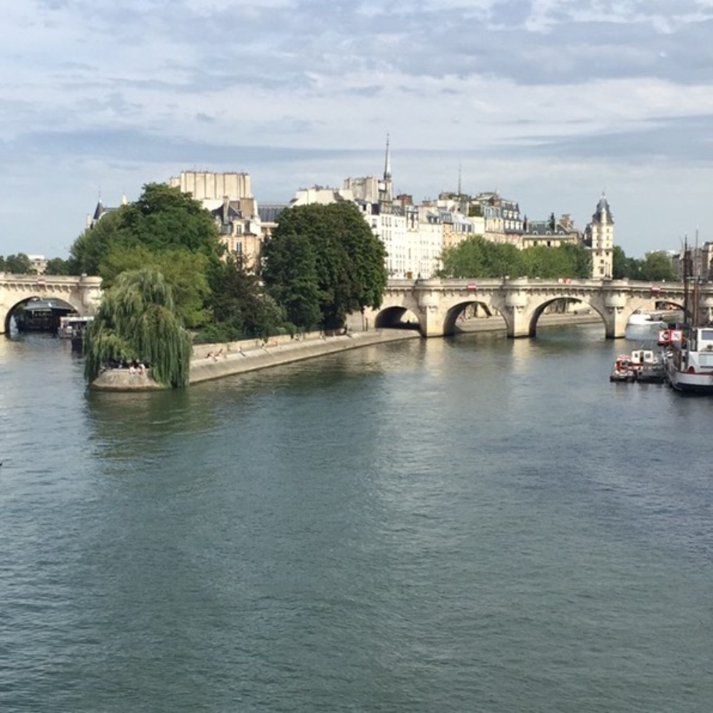 Meet your Posher, Liz